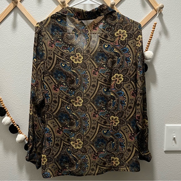Double D Ranch Button Down Paisley Top - Picture 5 of 5